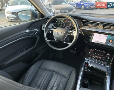 Синий Ауди E-Tron, объемом двигателя 0 л и пробегом 59 тыс. км за 34500 $, фото 42 на Automoto.ua