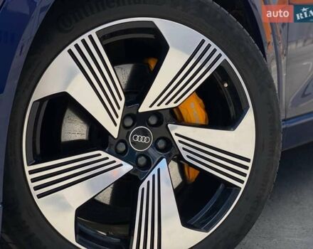 Синий Ауди E-Tron, объемом двигателя 0 л и пробегом 72 тыс. км за 42390 $, фото 4 на Automoto.ua