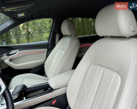 Синій Ауді E-Tron, об'ємом двигуна 0 л та пробігом 140 тис. км за 31000 $, фото 15 на Automoto.ua