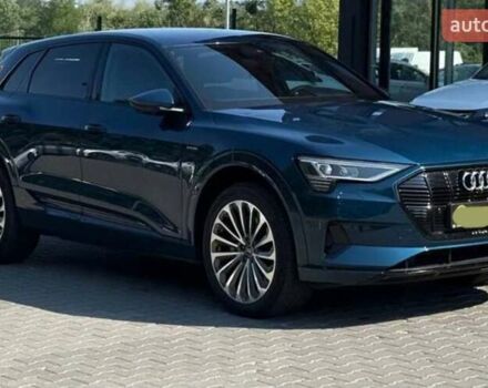 Синий Ауди E-Tron, объемом двигателя 0 л и пробегом 38 тыс. км за 37700 $, фото 5 на Automoto.ua