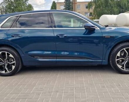 Синий Ауди E-Tron, объемом двигателя 0 л и пробегом 39 тыс. км за 36500 $, фото 14 на Automoto.ua