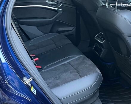 Синий Ауди E-Tron, объемом двигателя 0 л и пробегом 69 тыс. км за 35990 $, фото 25 на Automoto.ua