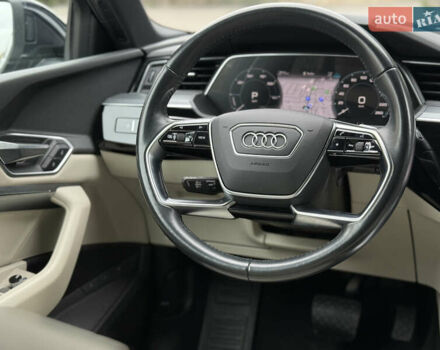 Синій Ауді E-Tron, об'ємом двигуна 0 л та пробігом 140 тис. км за 31000 $, фото 24 на Automoto.ua