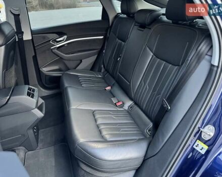 Синій Ауді E-Tron, об'ємом двигуна 0 л та пробігом 44 тис. км за 38121 $, фото 94 на Automoto.ua