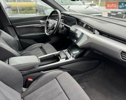 Синій Ауді E-Tron, об'ємом двигуна 0 л та пробігом 136 тис. км за 33900 $, фото 18 на Automoto.ua
