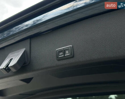 Синій Ауді E-Tron, об'ємом двигуна 0 л та пробігом 75 тис. км за 35900 $, фото 84 на Automoto.ua