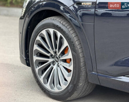 Синій Ауді E-Tron, об'ємом двигуна 0 л та пробігом 140 тис. км за 31000 $, фото 47 на Automoto.ua