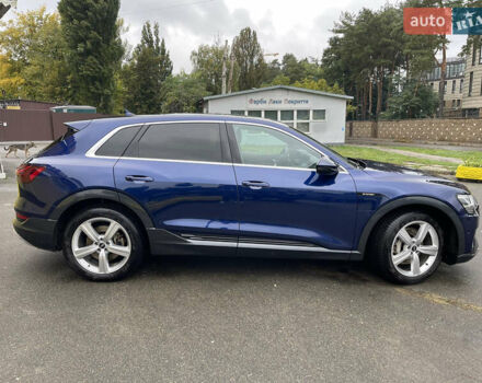 Синій Ауді E-Tron, об'ємом двигуна 0 л та пробігом 97 тис. км за 33000 $, фото 4 на Automoto.ua