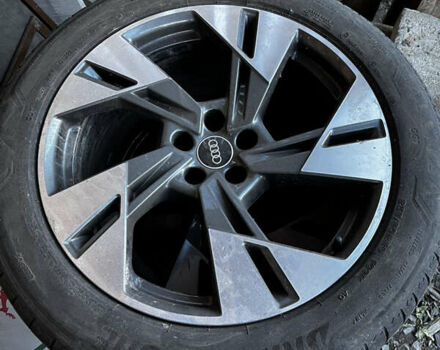 Синій Ауді E-Tron, об'ємом двигуна 0 л та пробігом 82 тис. км за 34800 $, фото 37 на Automoto.ua