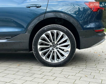 Синій Ауді E-Tron, об'ємом двигуна 0 л та пробігом 75 тис. км за 35900 $, фото 19 на Automoto.ua