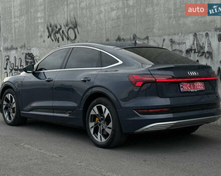 Ауді E-Tron 2021 у Львові на Automoto.ua Синій Ауді E-Tron, об'ємом двигуна 0 л та пробігом 73 тис. км за 38520 $, фото 10 на Automoto.ua