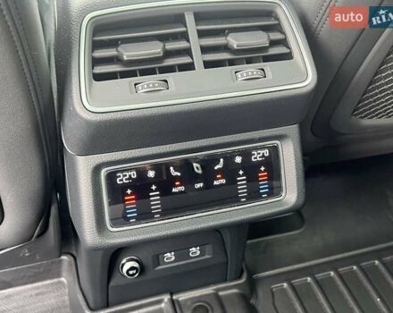 Синій Ауді E-Tron, об'ємом двигуна 0 л та пробігом 46 тис. км за 29900 $, фото 24 на Automoto.ua