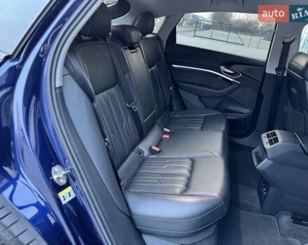 Синий Ауди E-Tron, объемом двигателя 0 л и пробегом 52 тыс. км за 37500 $, фото 96 на Automoto.ua