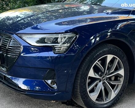 Синий Ауди E-Tron, объемом двигателя 0 л и пробегом 69 тыс. км за 35990 $, фото 5 на Automoto.ua