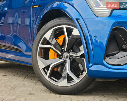 Синій Ауді E-Tron, об'ємом двигуна 0 л та пробігом 35 тис. км за 49899 $, фото 14 на Automoto.ua