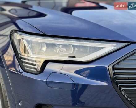 Синий Ауди E-Tron, объемом двигателя 0 л и пробегом 52 тыс. км за 37500 $, фото 52 на Automoto.ua