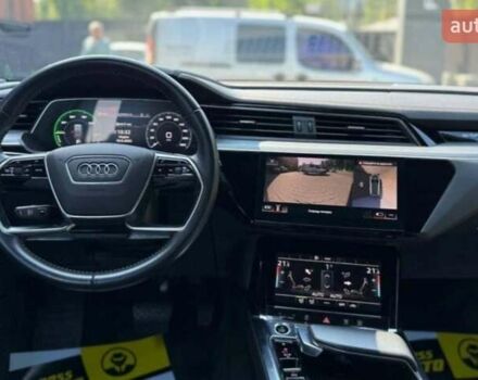 Синий Ауди E-Tron, объемом двигателя 0 л и пробегом 38 тыс. км за 37700 $, фото 12 на Automoto.ua