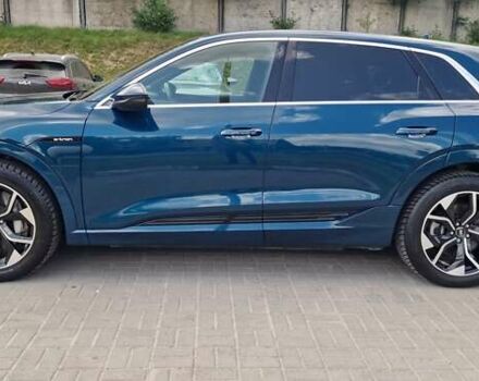 Синий Ауди E-Tron, объемом двигателя 0 л и пробегом 39 тыс. км за 36500 $, фото 32 на Automoto.ua