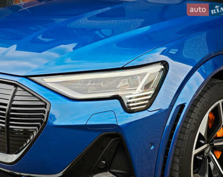 Синій Ауді E-Tron, об'ємом двигуна 0 л та пробігом 35 тис. км за 49899 $, фото 12 на Automoto.ua