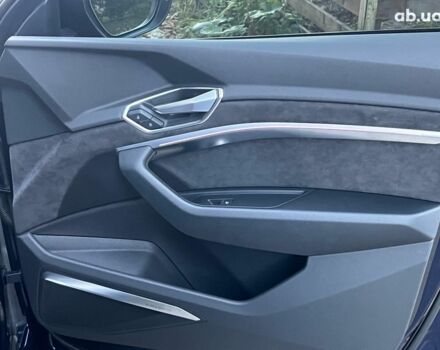 Синий Ауди E-Tron, объемом двигателя 0 л и пробегом 69 тыс. км за 35990 $, фото 21 на Automoto.ua