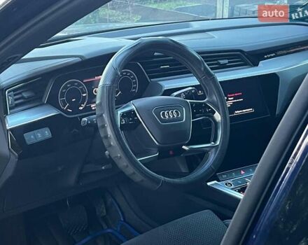 Синий Ауди E-Tron, объемом двигателя 0 л и пробегом 69 тыс. км за 35990 $, фото 33 на Automoto.ua
