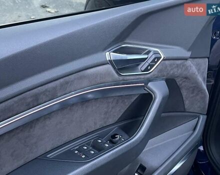 Синий Ауди E-Tron, объемом двигателя 0 л и пробегом 69 тыс. км за 35990 $, фото 30 на Automoto.ua