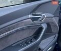 Синий Ауди E-Tron, объемом двигателя 0 л и пробегом 69 тыс. км за 35990 $, фото 30 на Automoto.ua