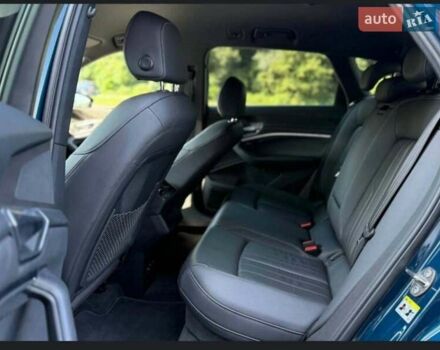 Синий Ауди E-Tron, объемом двигателя 0 л и пробегом 38 тыс. км за 37700 $, фото 16 на Automoto.ua