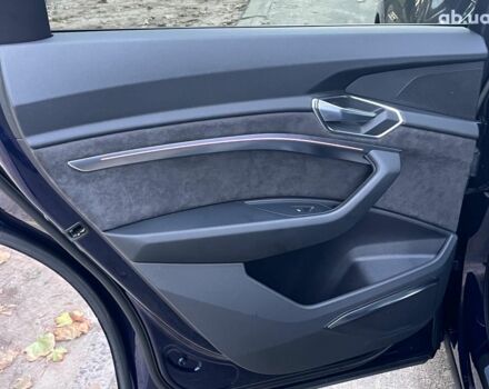 Синий Ауди E-Tron, объемом двигателя 0 л и пробегом 69 тыс. км за 35990 $, фото 28 на Automoto.ua