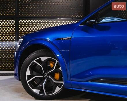 Синій Ауді E-Tron, об'ємом двигуна 0 л та пробігом 33 тис. км за 49899 $, фото 19 на Automoto.ua