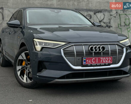 Ауді E-Tron 2021 у Львові на Automoto.ua Синій Ауді E-Tron, об'ємом двигуна 0 л та пробігом 73 тис. км за 38520 $, фото 1 на Automoto.ua