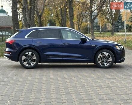 Синий Ауди E-Tron, объемом двигателя 0 л и пробегом 64 тыс. км за 32000 $, фото 3 на Automoto.ua
