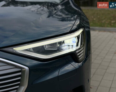 Синій Ауді E-Tron, об'ємом двигуна 0 л та пробігом 75 тис. км за 35900 $, фото 100 на Automoto.ua