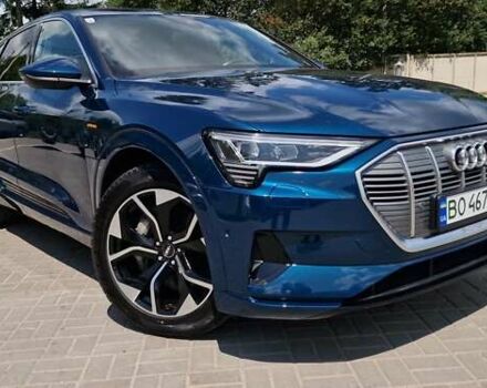 Синий Ауди E-Tron, объемом двигателя 0 л и пробегом 39 тыс. км за 36500 $, фото 46 на Automoto.ua