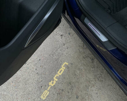 Синий Ауди E-Tron, объемом двигателя 0 л и пробегом 54 тыс. км за 32800 $, фото 26 на Automoto.ua