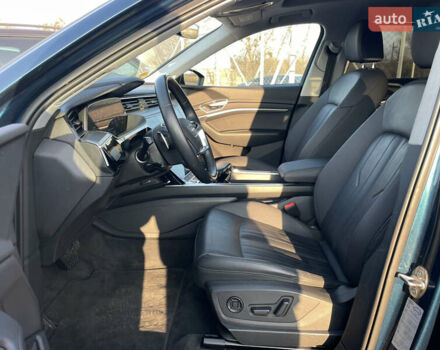 Синий Ауди E-Tron, объемом двигателя 0 л и пробегом 59 тыс. км за 34500 $, фото 26 на Automoto.ua