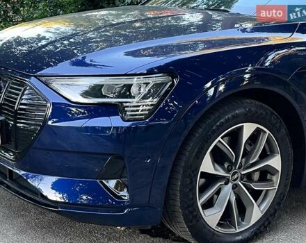 Синий Ауди E-Tron, объемом двигателя 0 л и пробегом 69 тыс. км за 35990 $, фото 5 на Automoto.ua