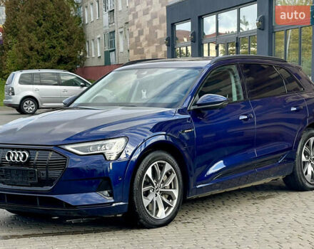 Синий Ауди E-Tron, объемом двигателя 0 л и пробегом 52 тыс. км за 36500 $, фото 7 на Automoto.ua