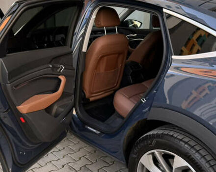 Синій Ауді E-Tron, об'ємом двигуна 0 л та пробігом 46 тис. км за 34900 $, фото 41 на Automoto.ua