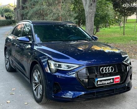 Синий Ауди E-Tron, объемом двигателя 0 л и пробегом 69 тыс. км за 35990 $, фото 2 на Automoto.ua