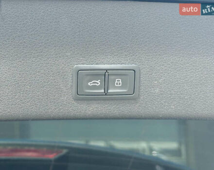 Синій Ауді E-Tron, об'ємом двигуна 0 л та пробігом 67 тис. км за 33900 $, фото 13 на Automoto.ua