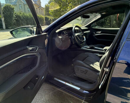 Синий Ауди E-Tron, объемом двигателя 0 л и пробегом 55 тыс. км за 32999 $, фото 13 на Automoto.ua