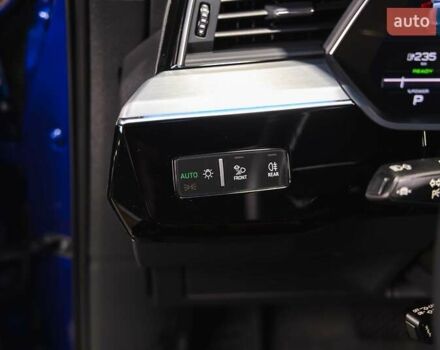 Синій Ауді E-Tron, об'ємом двигуна 0 л та пробігом 33 тис. км за 49899 $, фото 35 на Automoto.ua