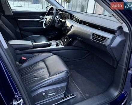 Синий Ауди E-Tron, объемом двигателя 0 л и пробегом 52 тыс. км за 37500 $, фото 88 на Automoto.ua
