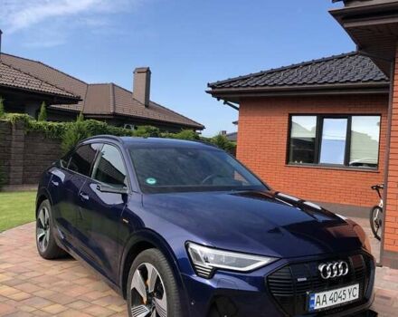 Синий Ауди E-Tron, объемом двигателя 0 л и пробегом 59 тыс. км за 45800 $, фото 1 на Automoto.ua
