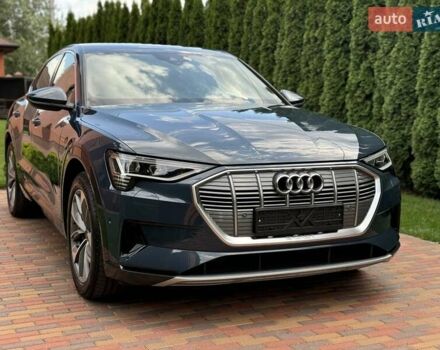 Синій Ауді E-Tron, об'ємом двигуна 0 л та пробігом 32 тис. км за 37999 $, фото 5 на Automoto.ua