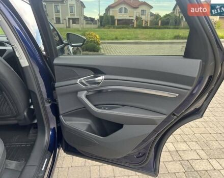Синій Ауді E-Tron, об'ємом двигуна 0 л та пробігом 46 тис. км за 29900 $, фото 20 на Automoto.ua