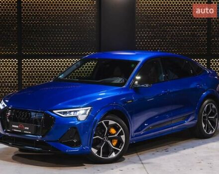 Синій Ауді E-Tron, об'ємом двигуна 0 л та пробігом 33 тис. км за 49899 $, фото 8 на Automoto.ua