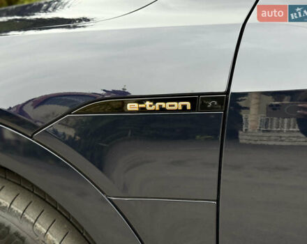 Ауди E-Tron 2021 в Тернополе на Automoto.ua Синий Ауди E-Tron, объемом двигателя 0 л и пробегом 139 тыс. км за 31000 $, фото 28 на Automoto.ua