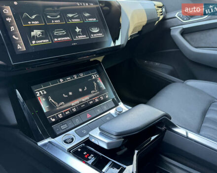 Синій Ауді E-Tron, об'ємом двигуна 0 л та пробігом 58 тис. км за 31500 $, фото 14 на Automoto.ua